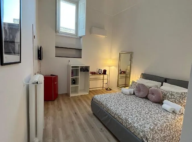 Palazzo Zagarella Howme 酒店 *